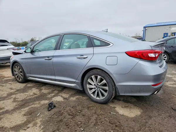 5NPE34AF8GH425969 2016 HYUNDAI SONATA - Image 2