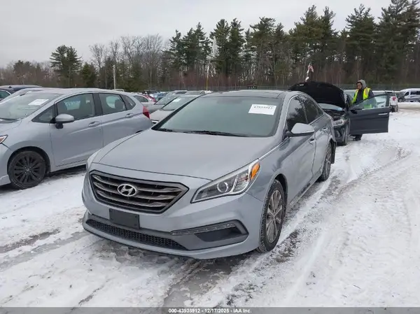 5NPE34AF8GH428337 2016 HYUNDAI SONATA - Image 2