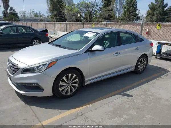 5NPE34AF8HH447858 2017 HYUNDAI SONATA - Image 2