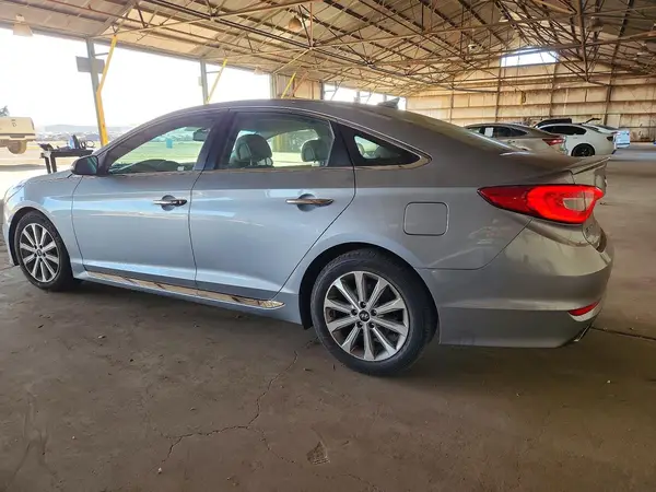 5NPE34AF8HH464708 2017 HYUNDAI SONATA - Image 2