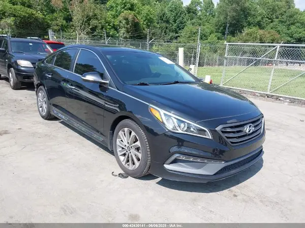5NPE34AF8HH551900 2017 HYUNDAI SONATA - Image 1