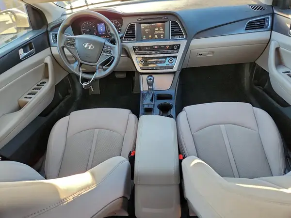 5NPE34AF8HH556188 2017 HYUNDAI SONATA - Image 8