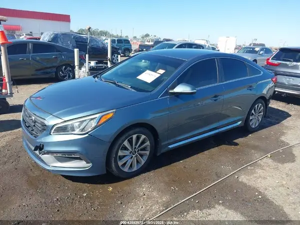 5NPE34AF8HH563612 2017 HYUNDAI SONATA - Image 2