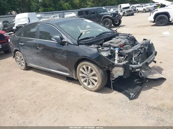 5NPE34AF8HH569670 2017 HYUNDAI SONATA - Image 1