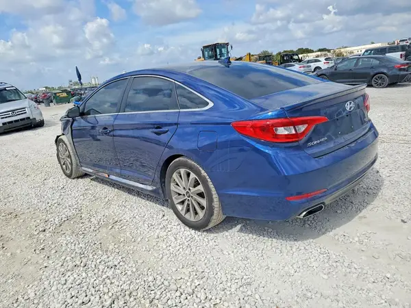 5NPE34AF8HH574903 2017 HYUNDAI SONATA - Image 2