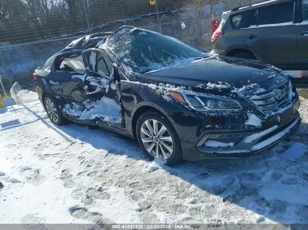 5NPE34AF8HH583245 2017 HYUNDAI SONATA - Image 1