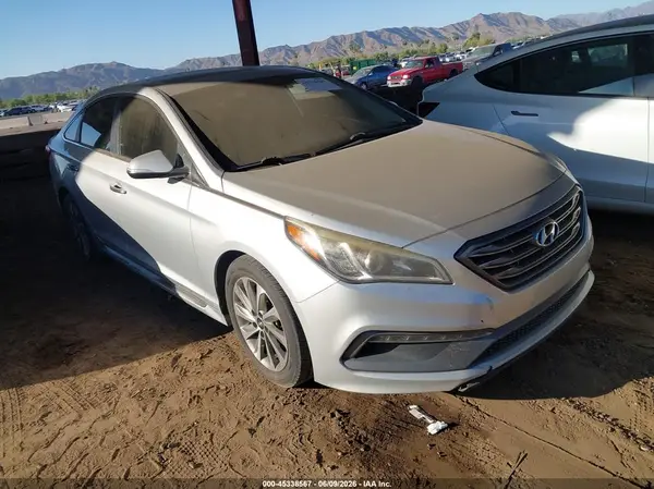 5NPE34AF8HH584010 2017 HYUNDAI SONATA - Image 1