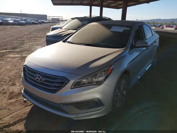 5NPE34AF8HH584010 2017 HYUNDAI SONATA - Image 2