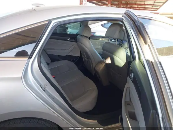 5NPE34AF8HH584010 2017 HYUNDAI SONATA - Image 8