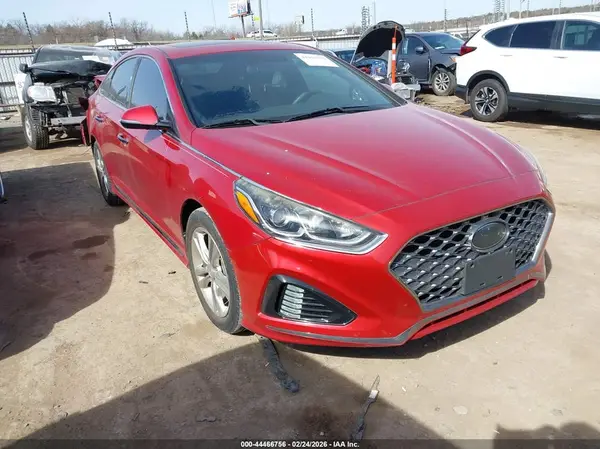 5NPE34AF8JH601975 2018 HYUNDAI SONATA - Image 1