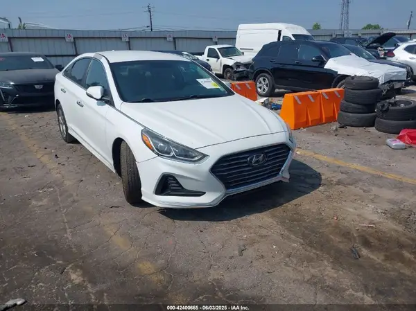 5NPE34AF8JH613933 2018 HYUNDAI SONATA - Image 1