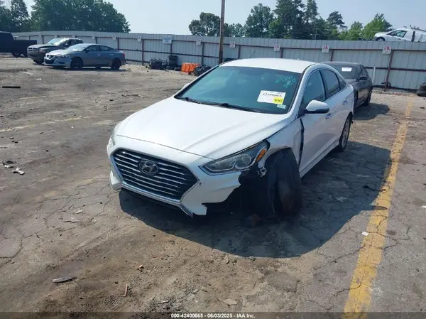 5NPE34AF8JH613933 2018 HYUNDAI SONATA - Image 2