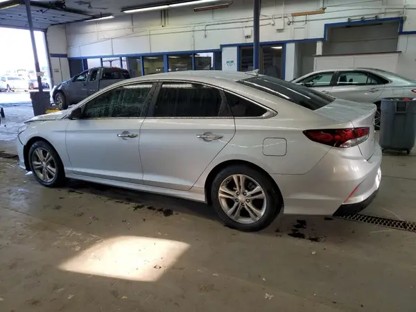 5NPE34AF8JH621451 2018 HYUNDAI SONATA - Image 2