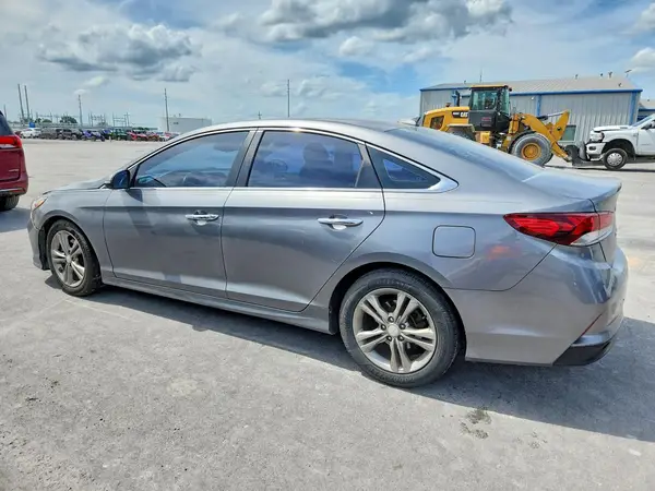 5NPE34AF8JH621482 2018 HYUNDAI SONATA - Image 2