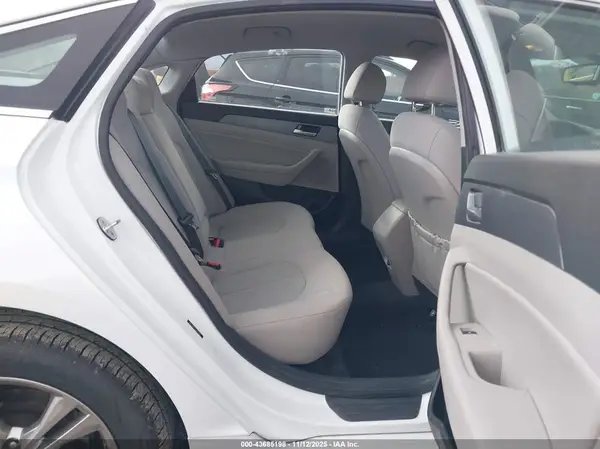 5NPE34AF8JH633499 2018 HYUNDAI SONATA - Image 8