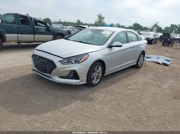 5NPE34AF8JH638458 2018 HYUNDAI SONATA - Image 2