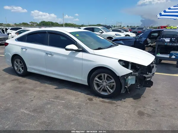 5NPE34AF8JH640517 2018 HYUNDAI SONATA - Image 1