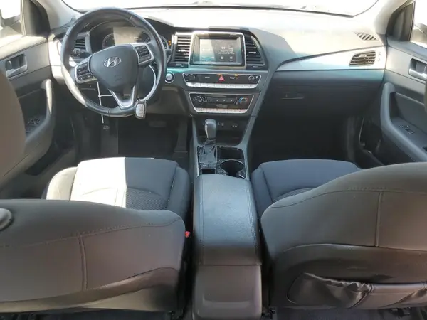 5NPE34AF8JH640565 2018 HYUNDAI SONATA - Image 8