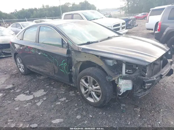 5NPE34AF8JH645765 2018 HYUNDAI SONATA - Image 1