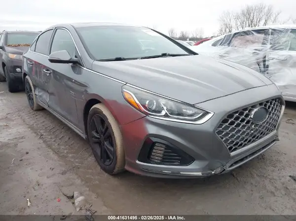 5NPE34AF8JH654241 2018 HYUNDAI SONATA - Image 1