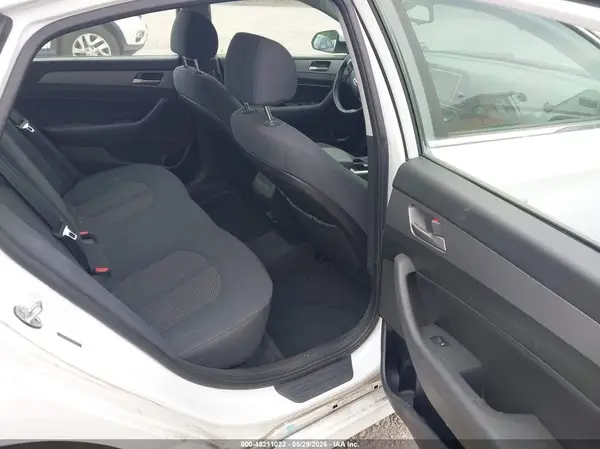 5NPE34AF8JH661755 2018 HYUNDAI SONATA - Image 8