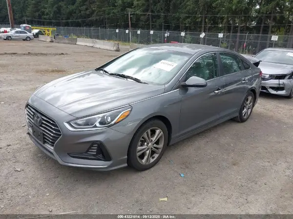 5NPE34AF8JH662811 2018 HYUNDAI SONATA - Image 2