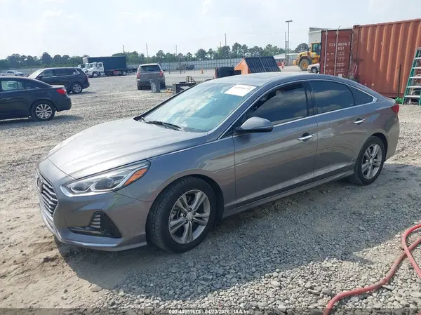5NPE34AF8JH675607 2018 HYUNDAI SONATA - Image 2