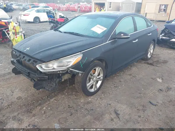 5NPE34AF8JH679267 2018 HYUNDAI SONATA - Image 2