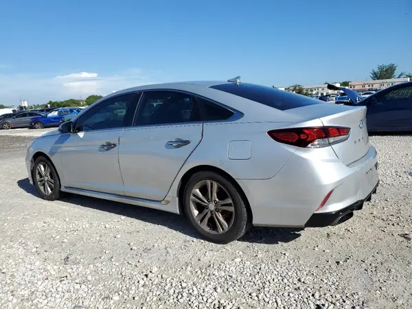 5NPE34AF8JH681357 2018 HYUNDAI SONATA - Image 2