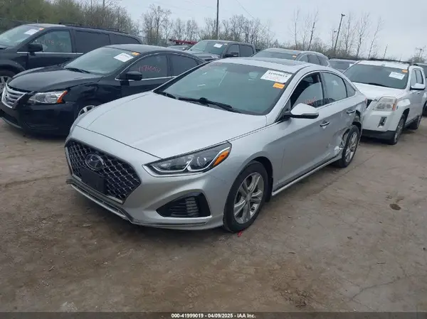 5NPE34AF8JH688826 2018 HYUNDAI SONATA - Image 2