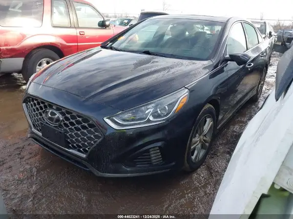 5NPE34AF8JH693198 2018 HYUNDAI SONATA - Image 2