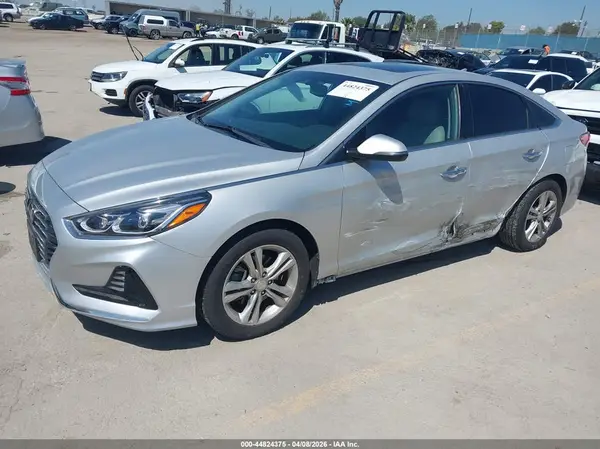 5NPE34AF8JH695968 2018 HYUNDAI SONATA - Image 2