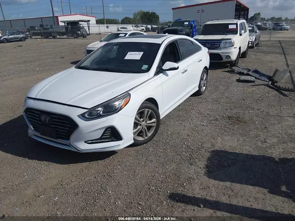 5NPE34AF8JH696781 2018 HYUNDAI SONATA - Image 2