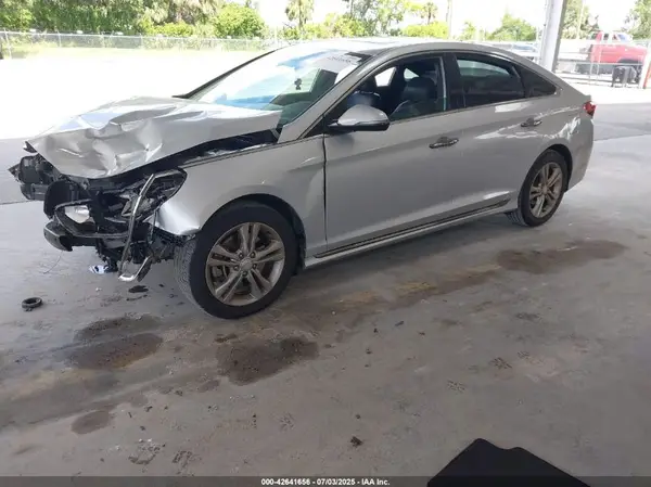 5NPE34AF8JH702109 2018 HYUNDAI SONATA - Image 2