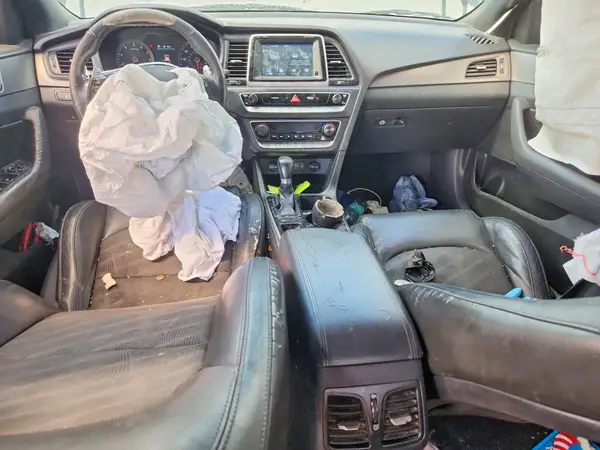 5NPE34AF8JH703731 2018 HYUNDAI SONATA - Image 8