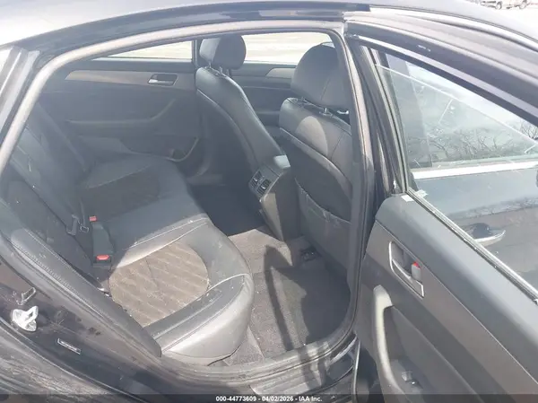 5NPE34AF8JH715281 2018 HYUNDAI SONATA - Image 8