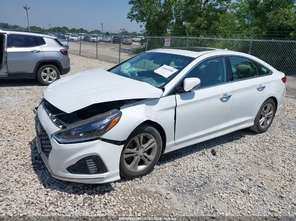 5NPE34AF8JH720111 2018 HYUNDAI SONATA - Image 2