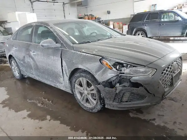 5NPE34AF8JH725731 2018 HYUNDAI SONATA - Image 1