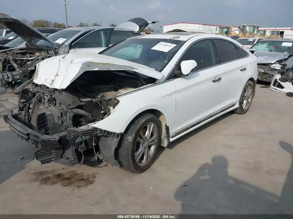 5NPE34AF8JH727589 2018 HYUNDAI SONATA - Image 2