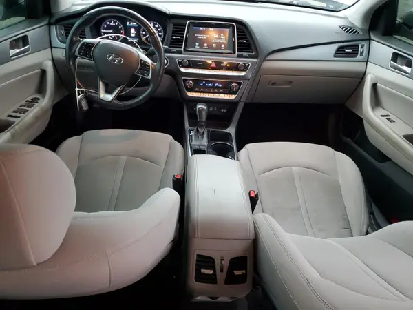 5NPE34AF8KH768578 2019 HYUNDAI SONATA - Image 8