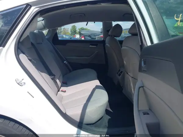 5NPE34AF8KH771366 2019 HYUNDAI SONATA - Image 8