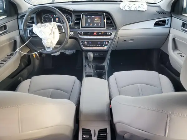 5NPE34AF8KH805869 2019 HYUNDAI SONATA - Image 8