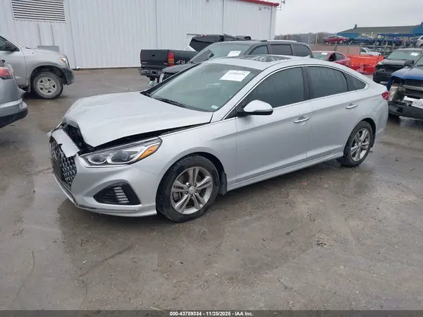 5NPE34AF8KH815897 2019 HYUNDAI SONATA - Image 2