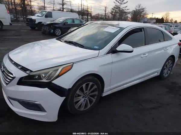 5NPE34AF9GH283146 2016 HYUNDAI SONATA - Image 2