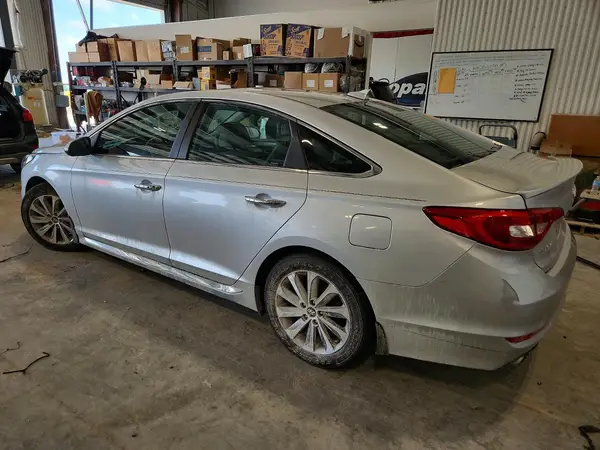 5NPE34AF9GH315626 2016 HYUNDAI SONATA - Image 2