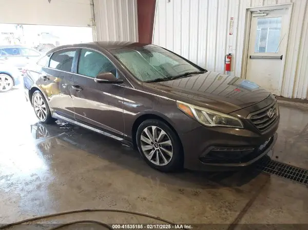 5NPE34AF9GH324441 2016 HYUNDAI SONATA - Image 1