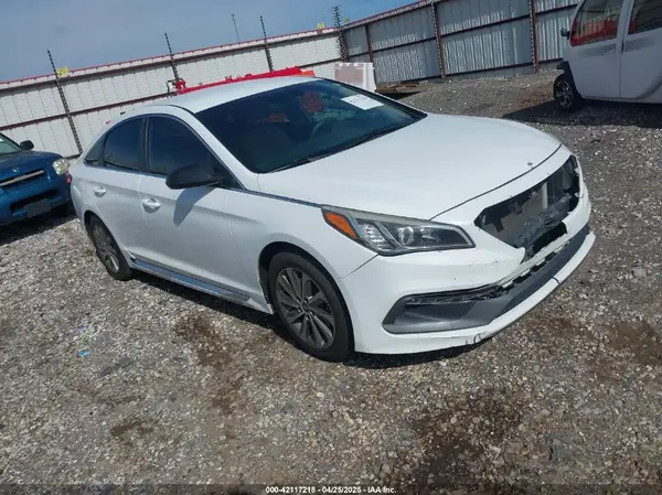 5NPE34AF9GH330255 2016 HYUNDAI SONATA - Image 1