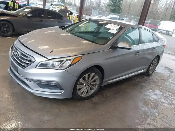 5NPE34AF9GH389676 2016 HYUNDAI SONATA - Image 2