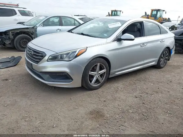 5NPE34AF9GH395641 2016 HYUNDAI SONATA - Image 2