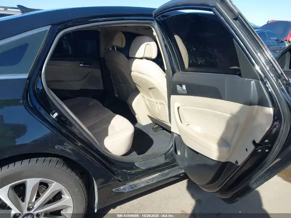 5NPE34AF9GH415712 2016 HYUNDAI SONATA - Image 8